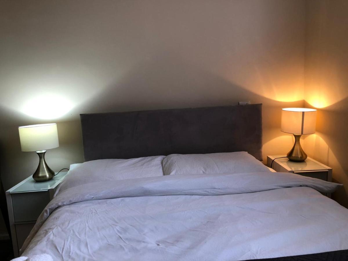 Entire Flat Very Comfortable 1 Bedroom ロンドン エクステリア 写真