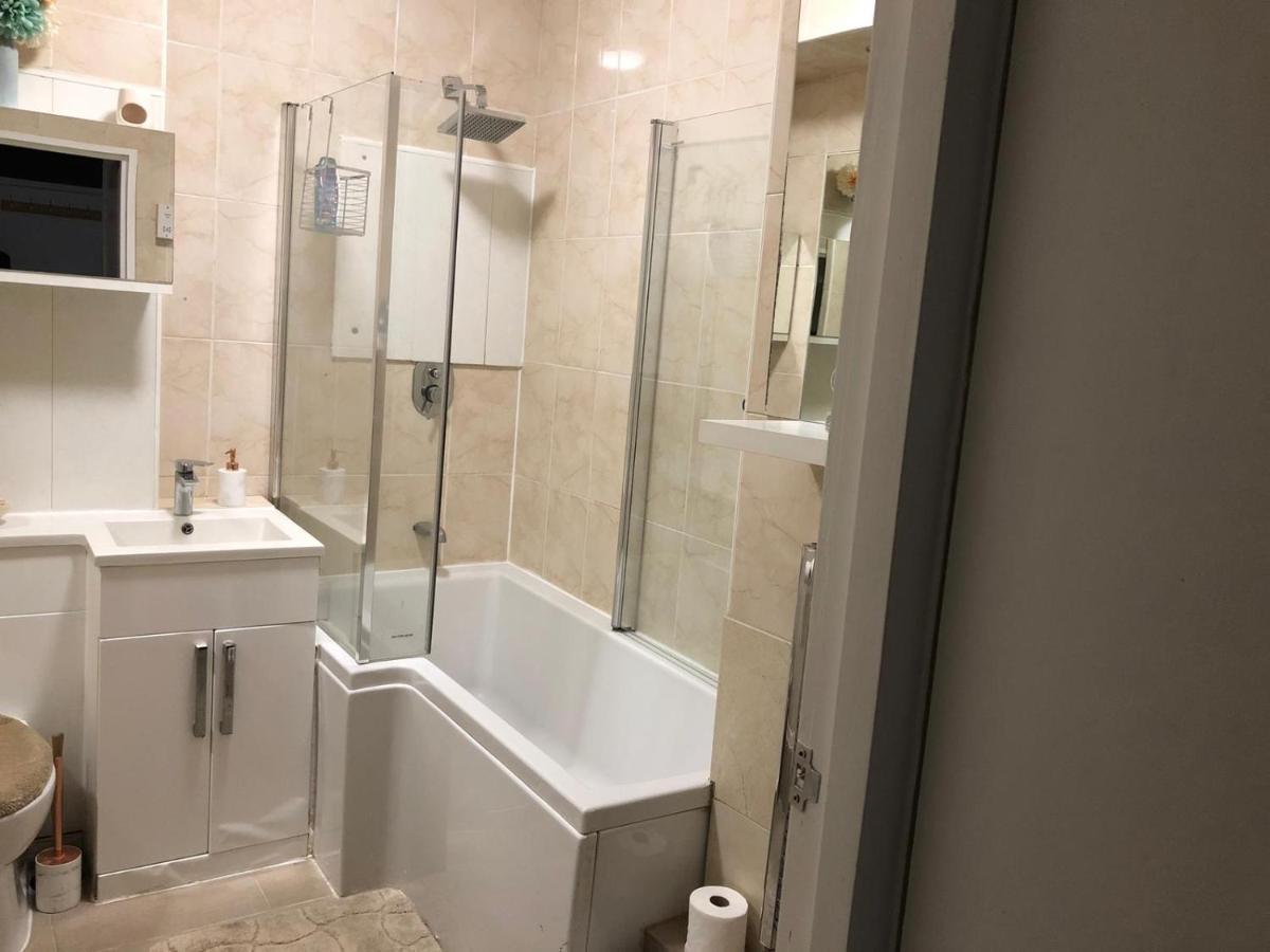 Entire Flat Very Comfortable 1 Bedroom ロンドン エクステリア 写真